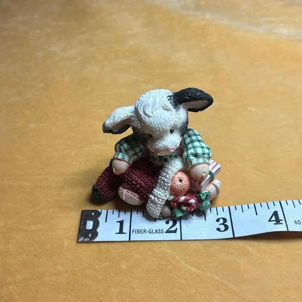 Enesco Mary’s Moo Moos “Herd You Were A Very Good Calf” Christmas Figuri…